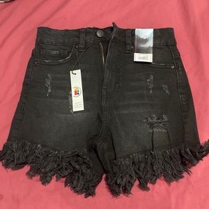 Black shorts for all summer!!